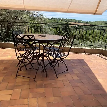Holiday home Entiere A 550 M Du Centre-ville Valensole